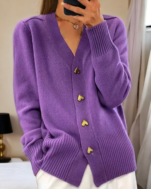 Adèle | Elegancki Sweter z Guzikami w Kształcie Serca
